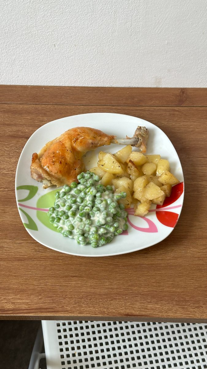 Roasted Chicken & Potatoes with Borsófőzelék